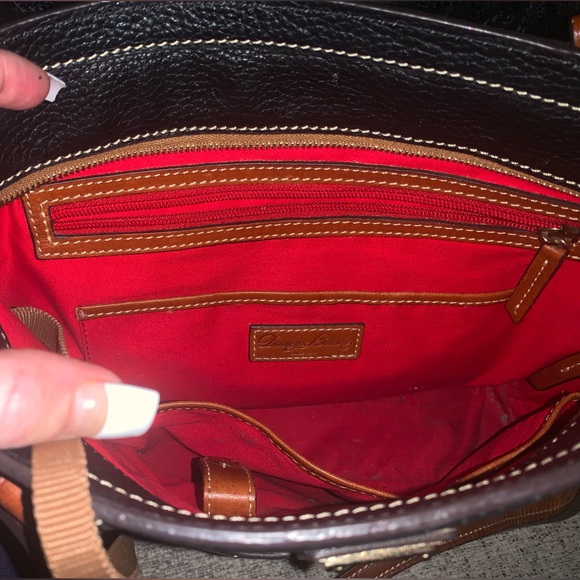 Dooney and Bourke- preowned leather bag - Picture 2 of 3